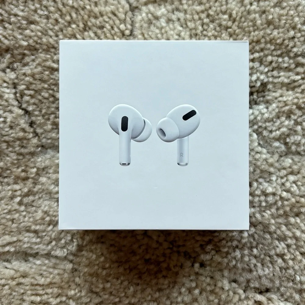 Apple AirPods Pro with Wireless Charging Case (1st Generation)